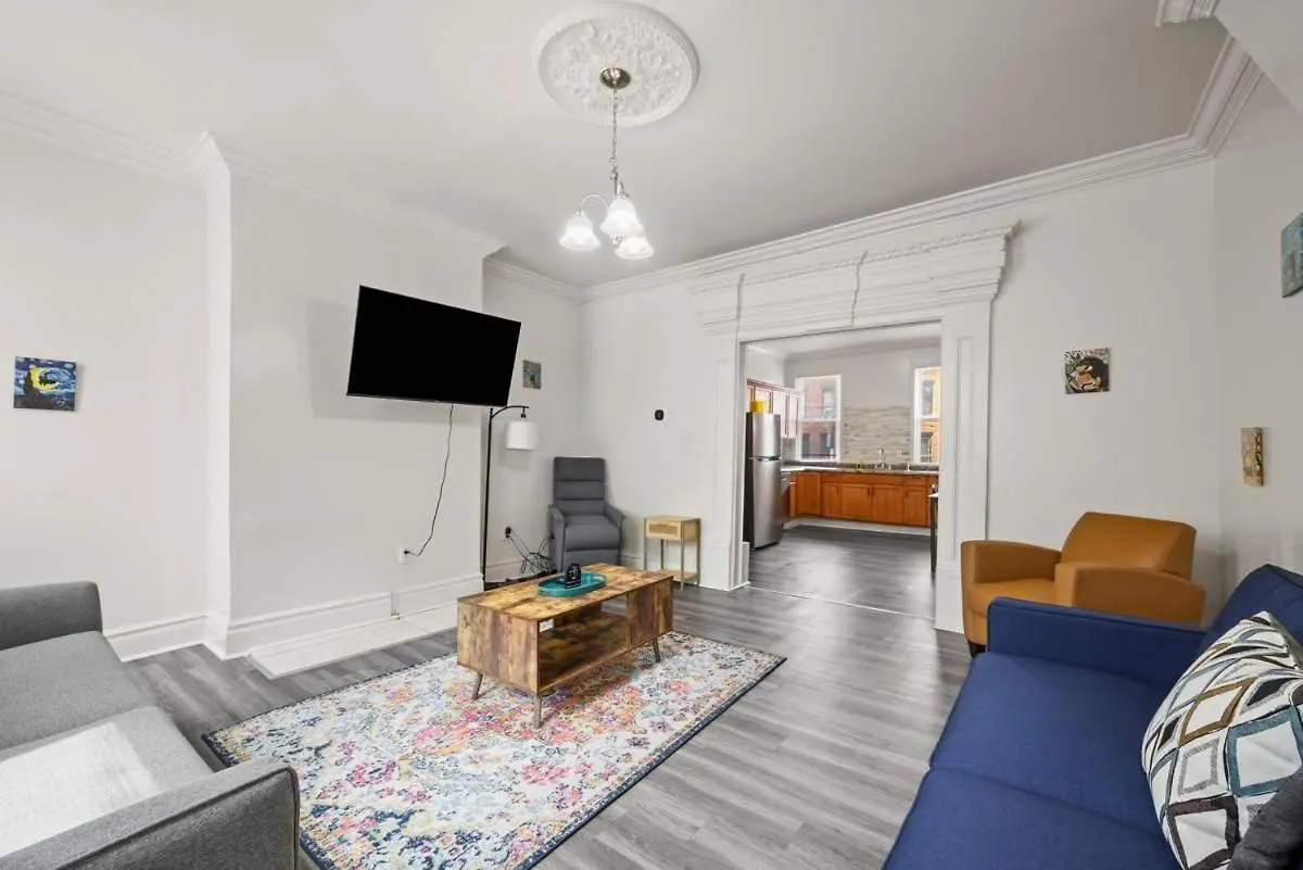Stylish Northside 4 Bed Off Street Parking Villa Pittsburgh United States