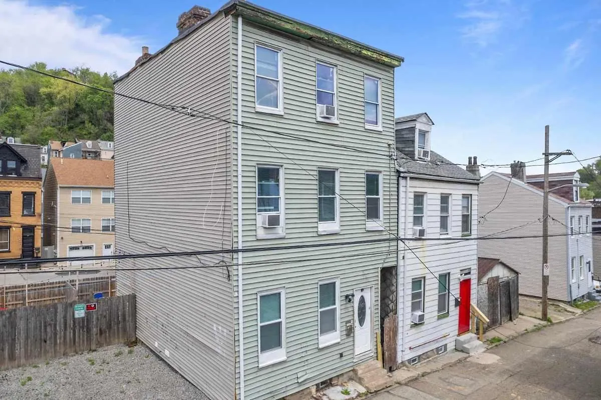 Holiday home Stylish Northside 4 Bed Off Street Parking Villa Pittsburgh United States