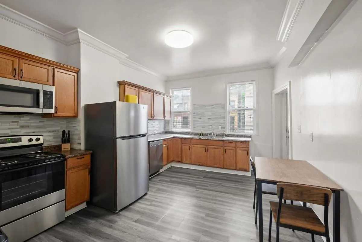 Stylish Northside 4 Bed Off Street Parking Villa Pittsburgh United States