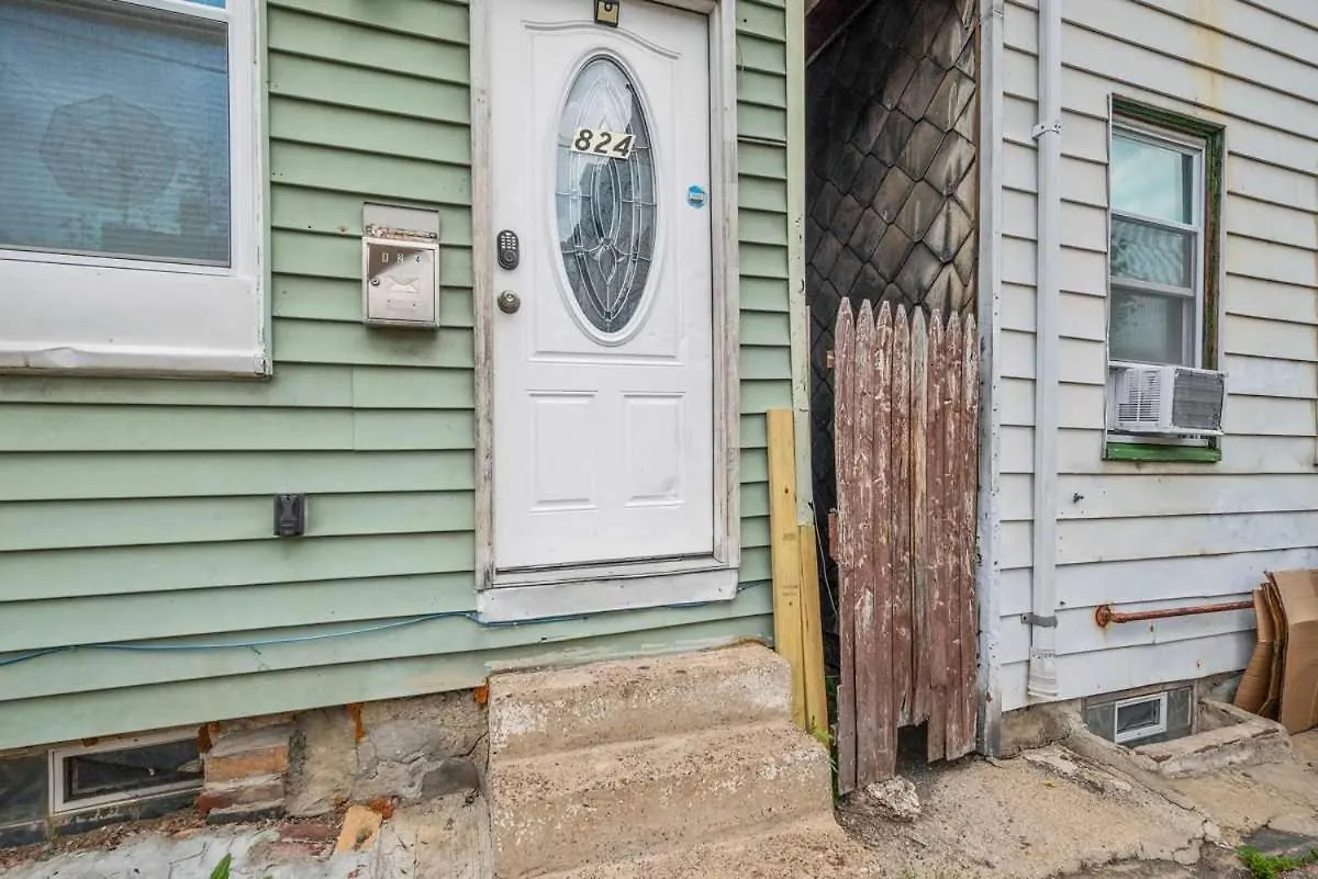 Stylish Northside 4 Bed Off Street Parking Villa Pittsburgh Holiday home