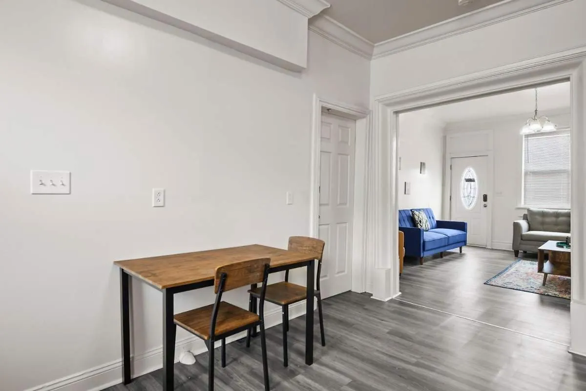 Holiday home Stylish Northside 4 Bed Off Street Parking Villa Pittsburgh