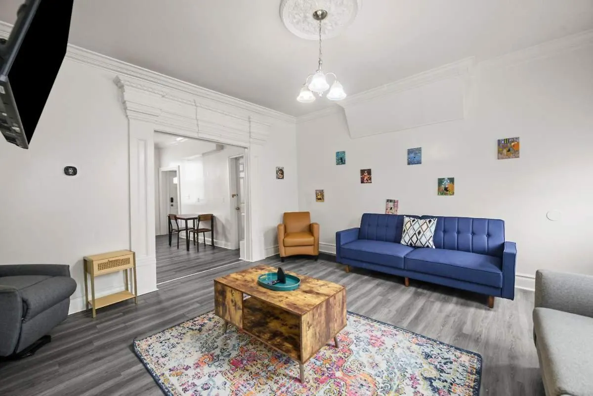 Stylish Northside 4 Bed Off Street Parking Villa Pittsburgh Holiday home