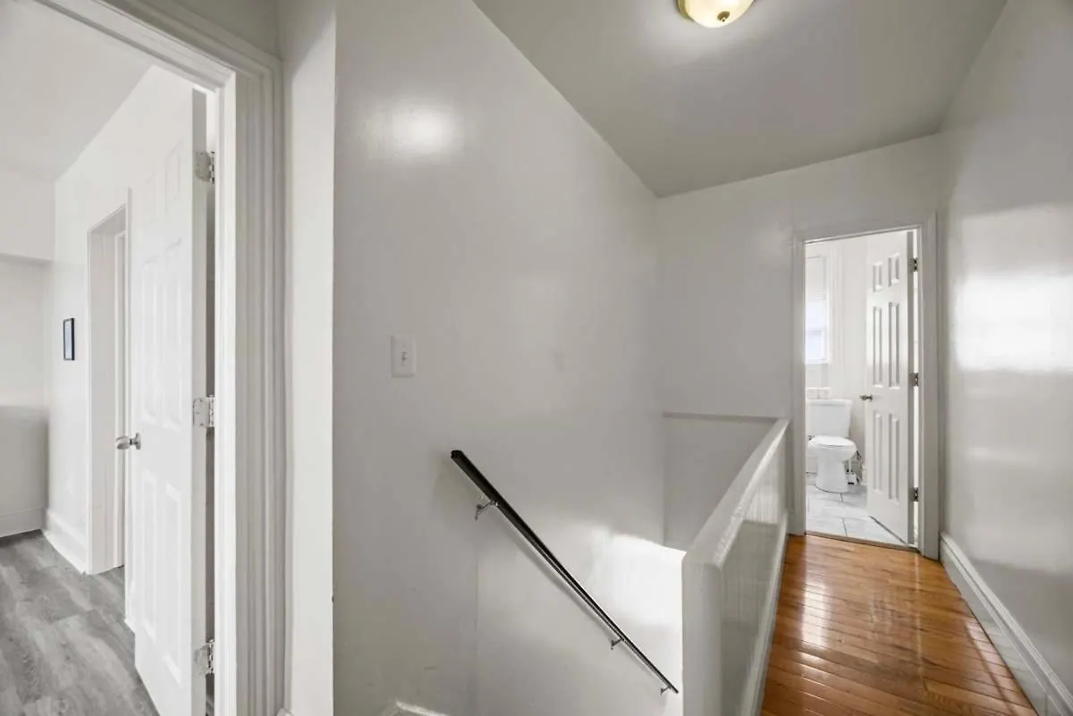 Stylish Northside 4 Bed Off Street Parking Villa Pittsburgh