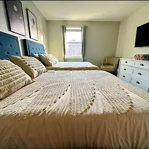 Stadiumview Villa: Pet-friendly 4br With Vistas Pittsburgh
